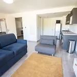 Studio Avec Jardin, Piscine Et Parking